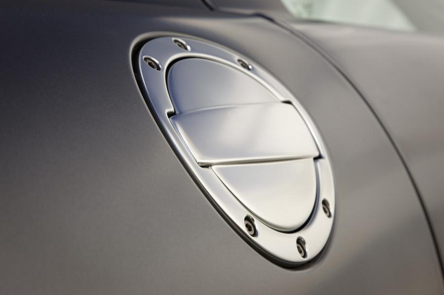  Mercedes-Benz SLS AMG 2010 года  (фото 480 из 526)